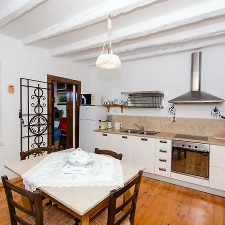 Casa Paola Apartment *